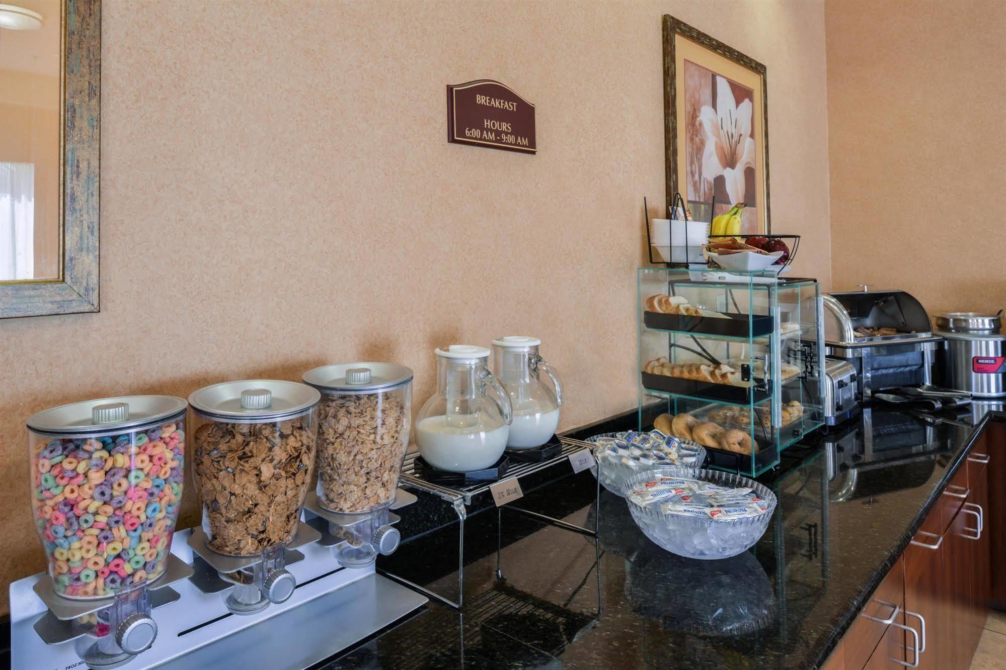 Americas Best Value & Suites-livingston 3*