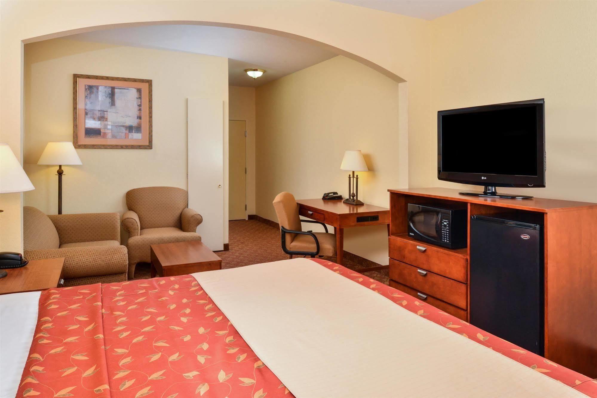 Americas Best Value & Suites-livingston Hotel